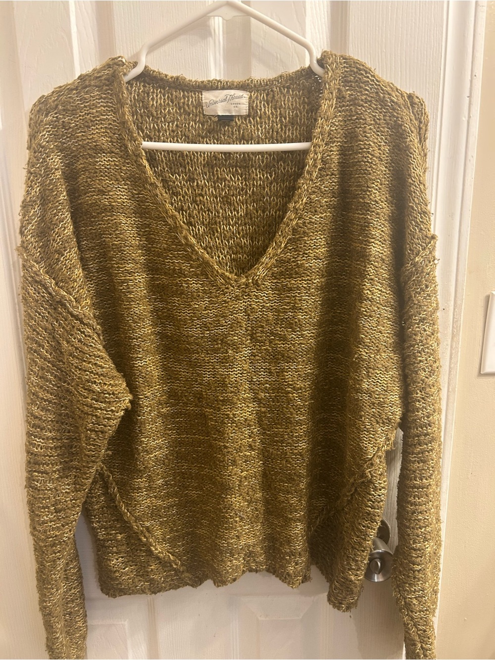Universal Thread Olive Green V-Neck Knit Sweater